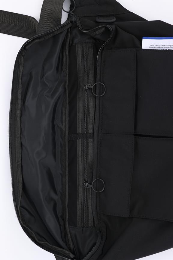 Tas Combat Tuba Zwart from Shop Like You Give a Damn