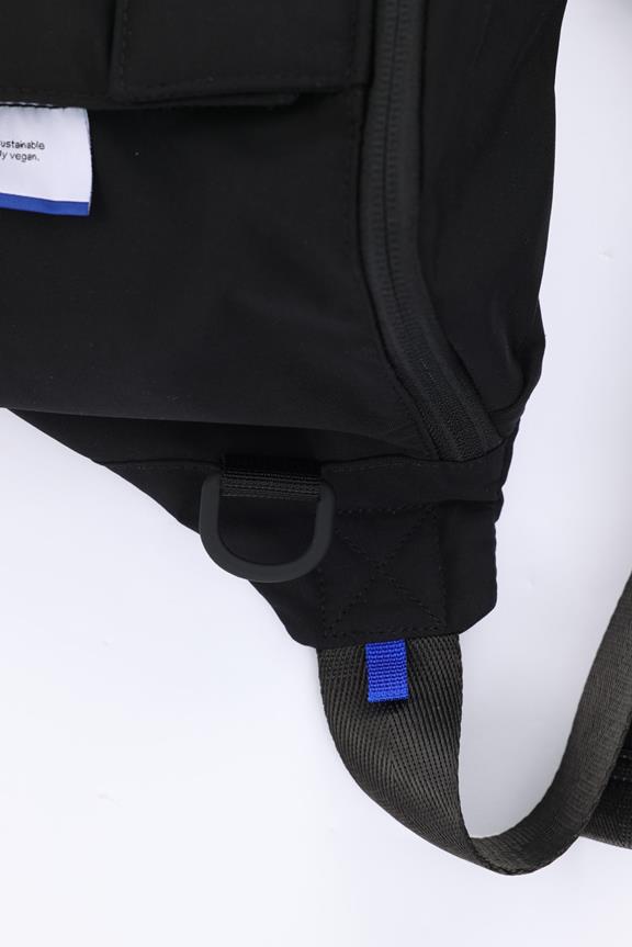 Tas Combat Tuba Zwart from Shop Like You Give a Damn