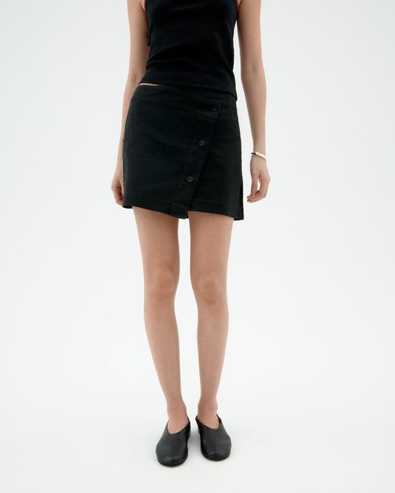 Wikkelrok Iggy Zwart via Shop Like You Give a Damn