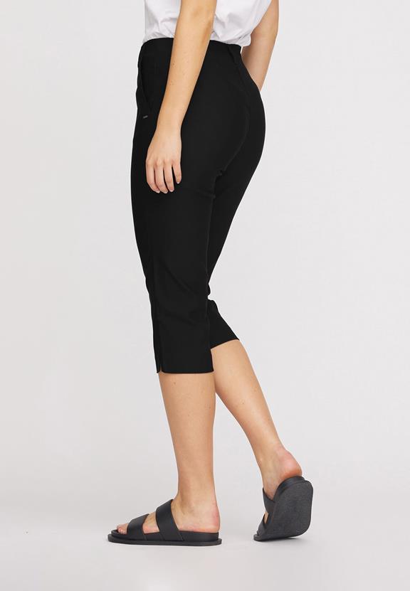 Broek Taylor Regular Capri Ml Zwart from Shop Like You Give a Damn