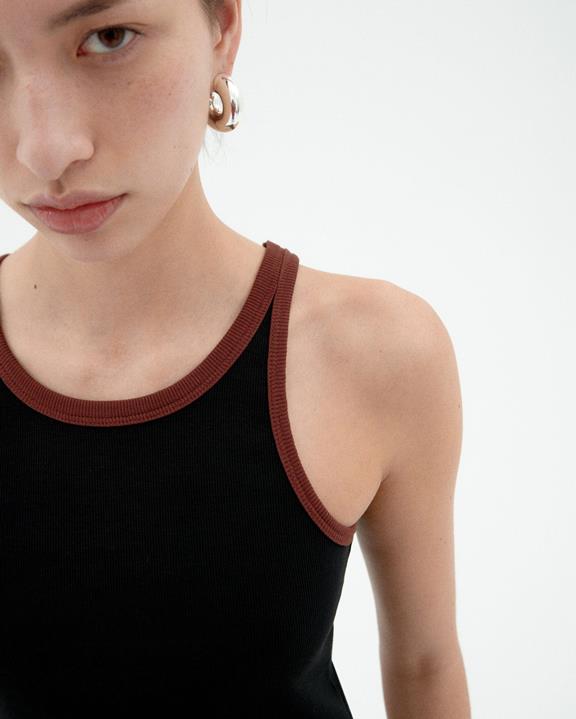Top Harriet Contrast Zwart from Shop Like You Give a Damn