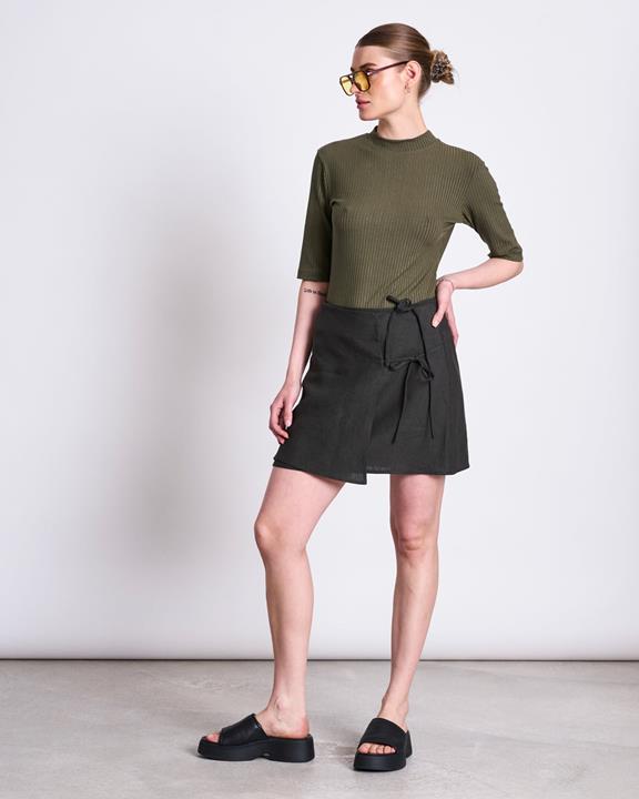 Rok Kys Donker Olijfgroen via Shop Like You Give a Damn
