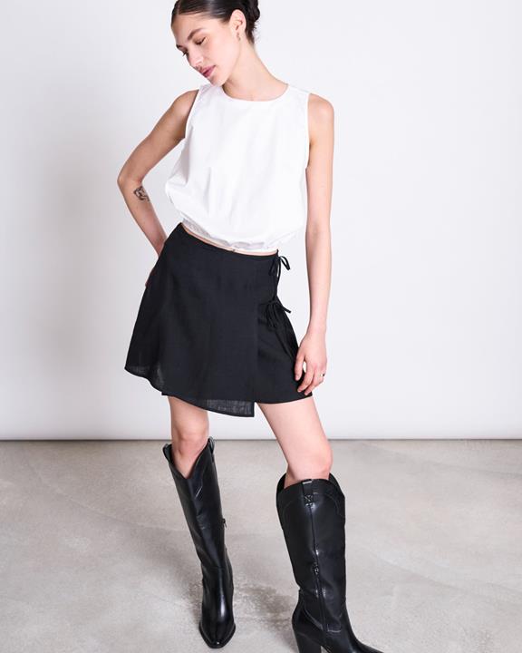 Rok Kys Zwart from Shop Like You Give a Damn
