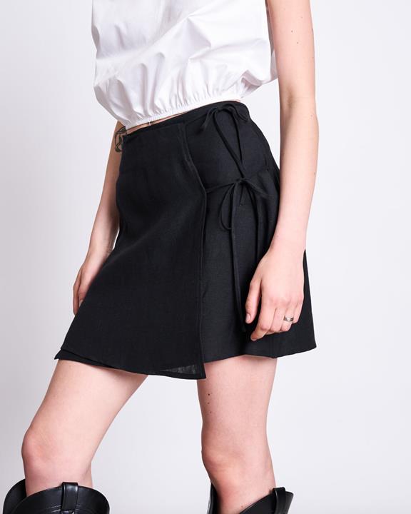Rok Kys Zwart from Shop Like You Give a Damn