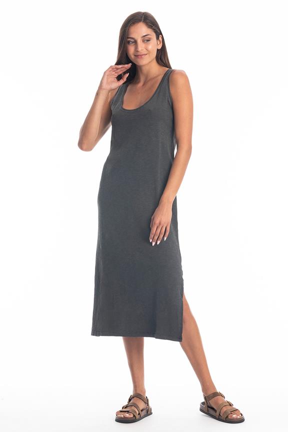 Jurk Demi Antraciet via Shop Like You Give a Damn