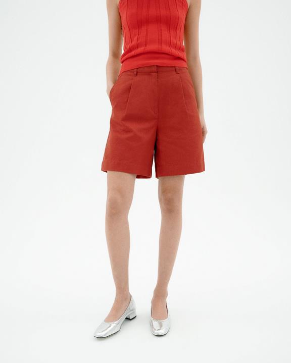 Shorts Bermuda Pincet Lia Rood via Shop Like You Give a Damn