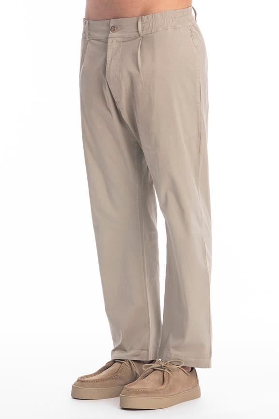 Broek Vance Stone via Shop Like You Give a Damn
