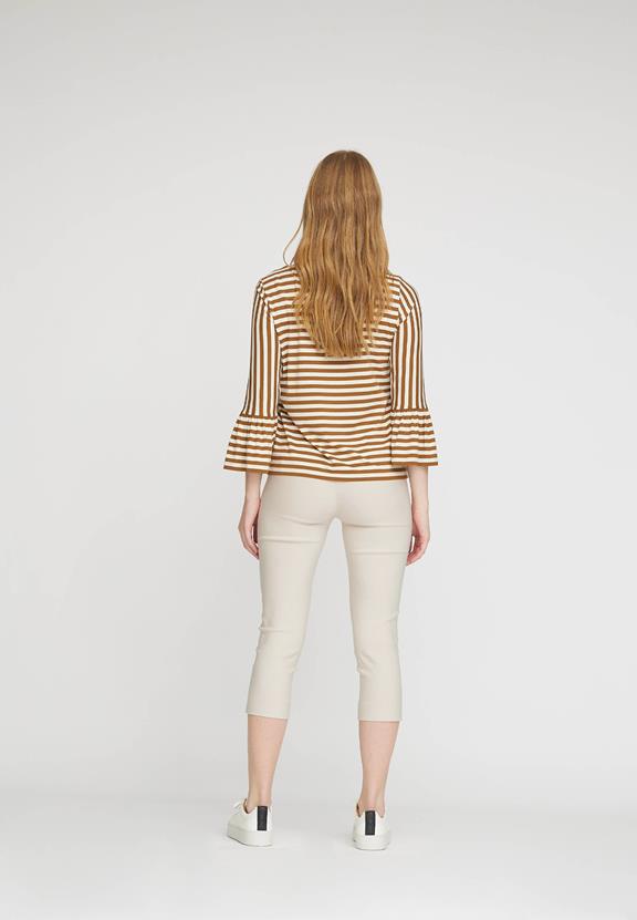 Broek Elizabeth Slim Capri Ml Grijs Zand from Shop Like You Give a Damn