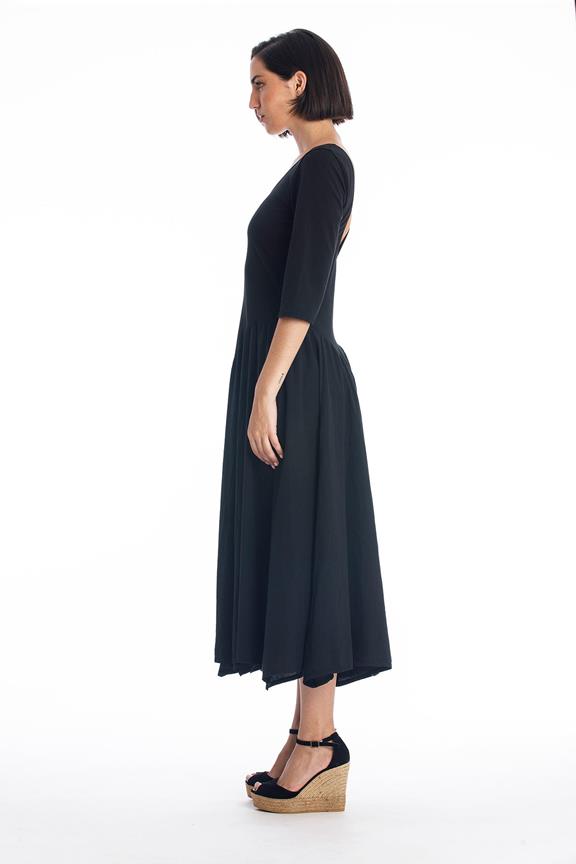 Midi-Jurklook Zwart from Shop Like You Give a Damn