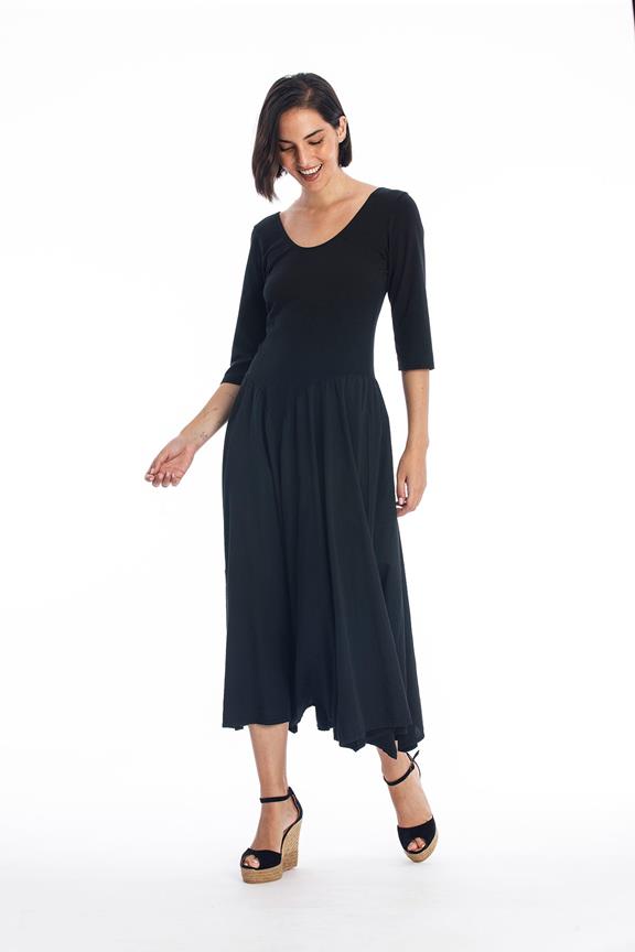 Midi-Jurklook Zwart from Shop Like You Give a Damn