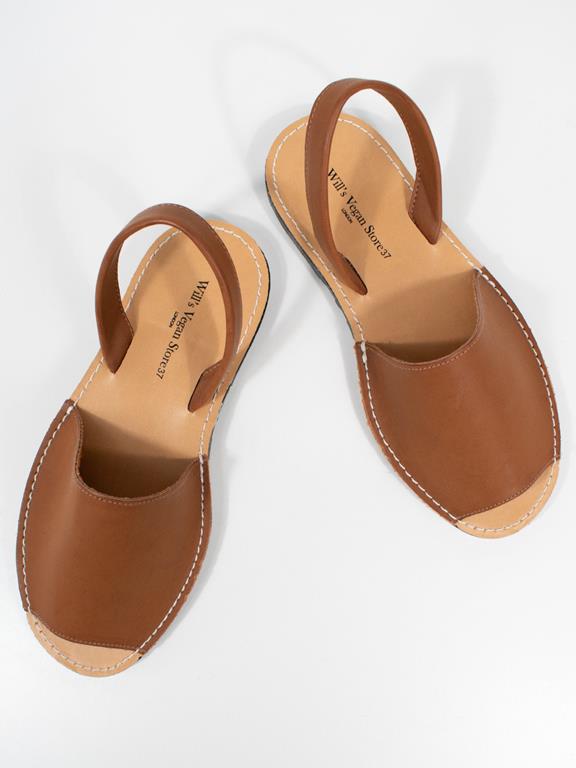 Platte Sandalen Bruin from Shop Like You Give a Damn