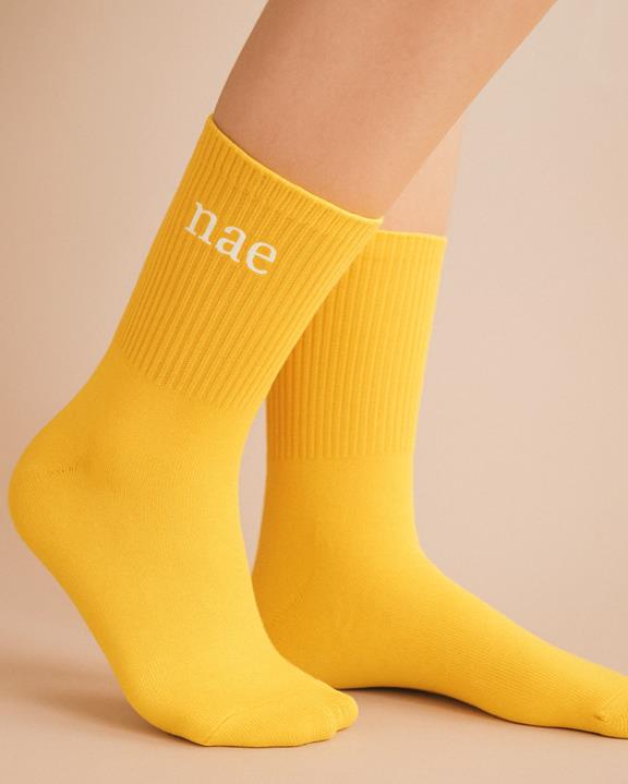 Sokken Geel via Shop Like You Give a Damn