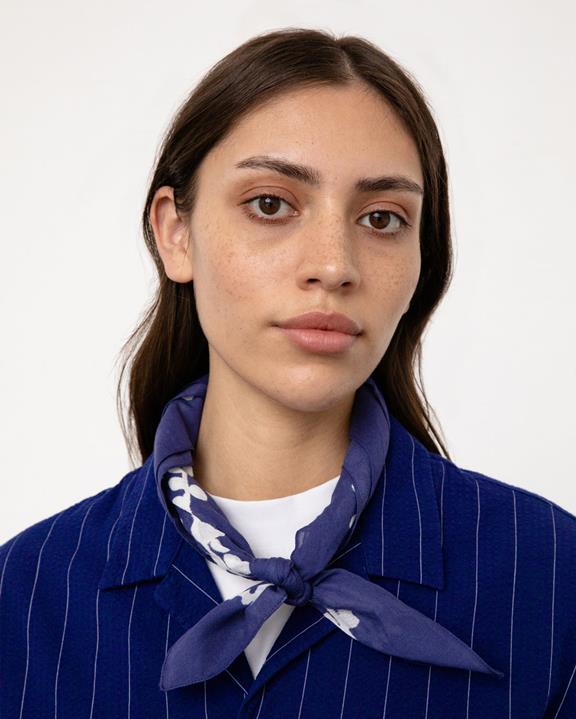 Bandana Bloemig Donker Marineblauw from Shop Like You Give a Damn
