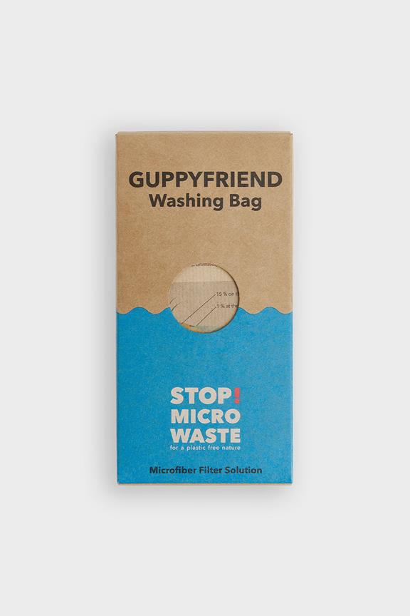 Toilettas Guppyfriend  Wit via Shop Like You Give a Damn