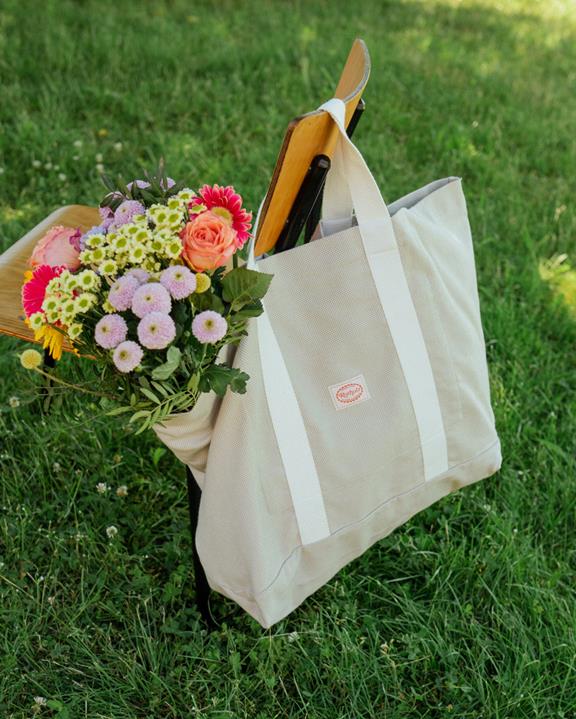 Tote Bag Weekend Canvas Beige via Shop Like You Give a Damn