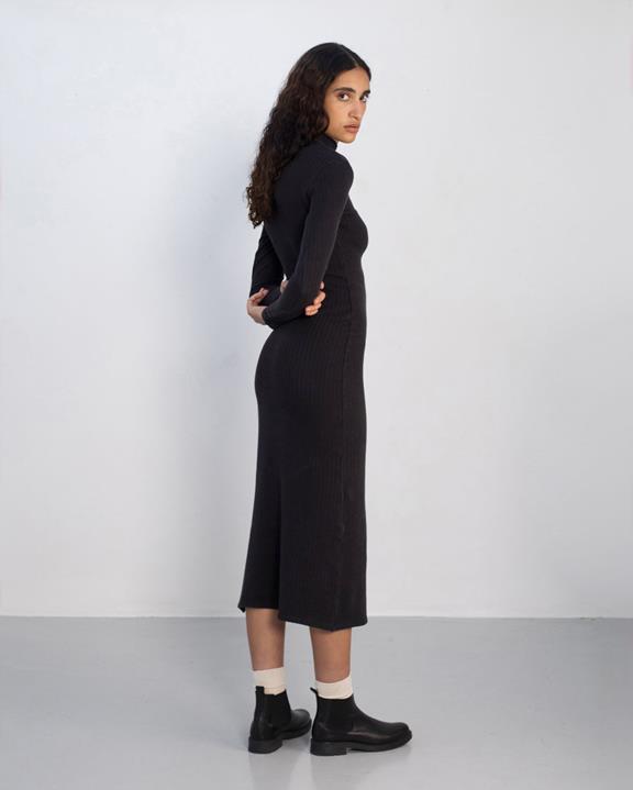 Jurk Geribbelde Mockneck True Black from Shop Like You Give a Damn