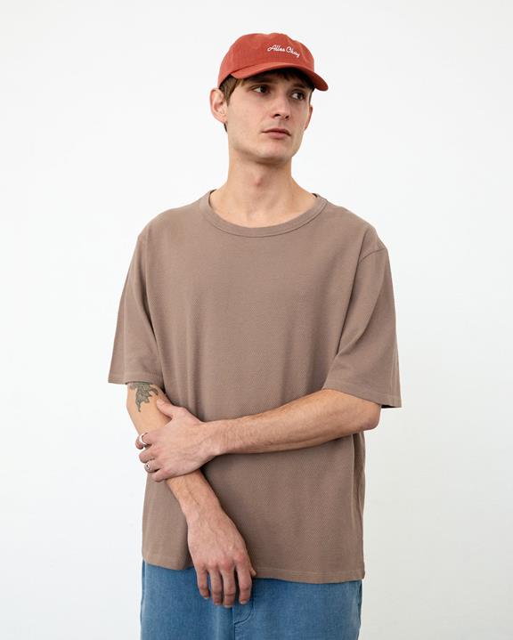 T-Shirt Wafelbruin from Shop Like You Give a Damn