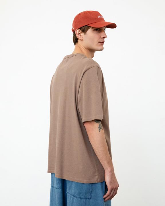 T-Shirt Wafelbruin from Shop Like You Give a Damn