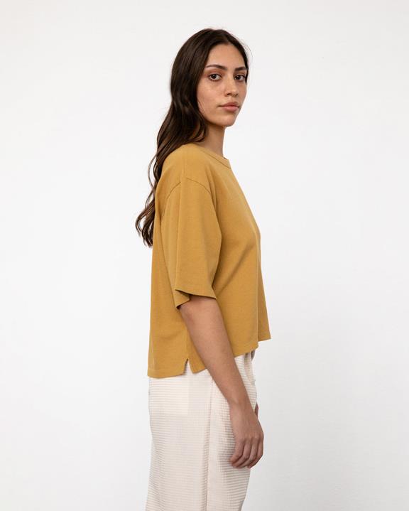 T-Shirt Kort Wafel Mosterd from Shop Like You Give a Damn