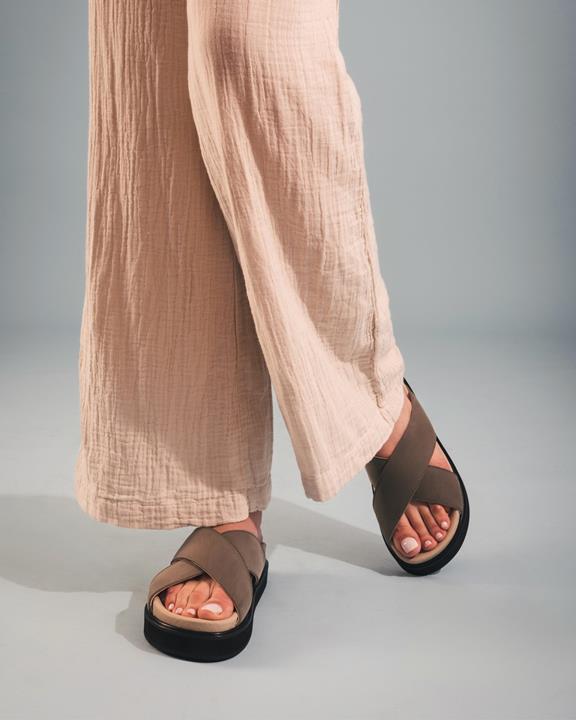 Sandalen Davu Groen from Shop Like You Give a Damn