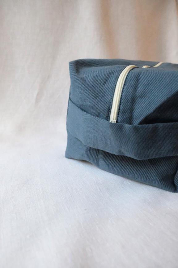Jyoti Fair Works Bag Toiletry Phavvaara Dark Blue