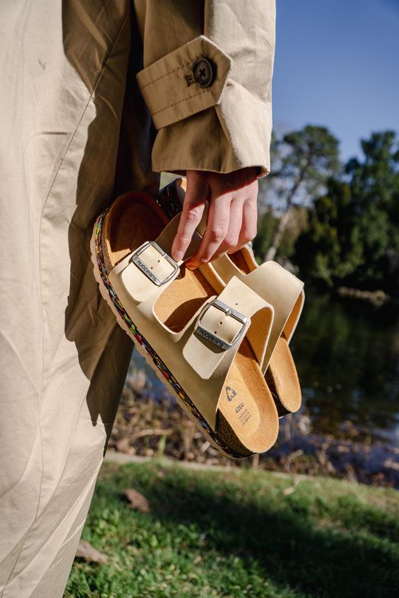Nuoceans Sandalen Kieselstein Beige