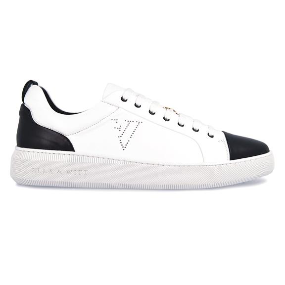 Nikola Sneaker Zwart & Wit via Shop Like You Give a Damn