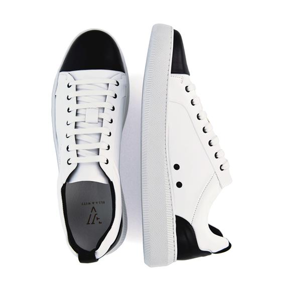 Nikola Sneaker Black & White 3