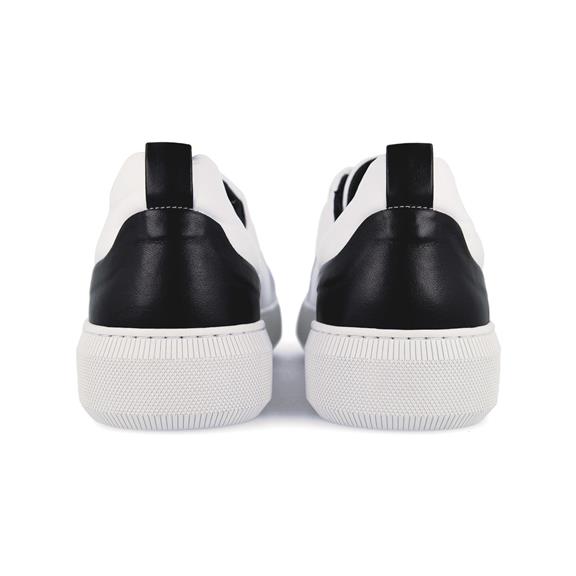 Nikola Sneaker Black & White 4
