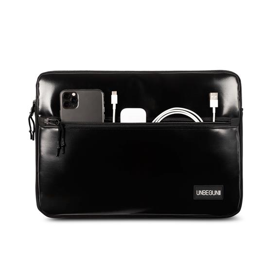 Laptop Case With Front Compartment - Black 2