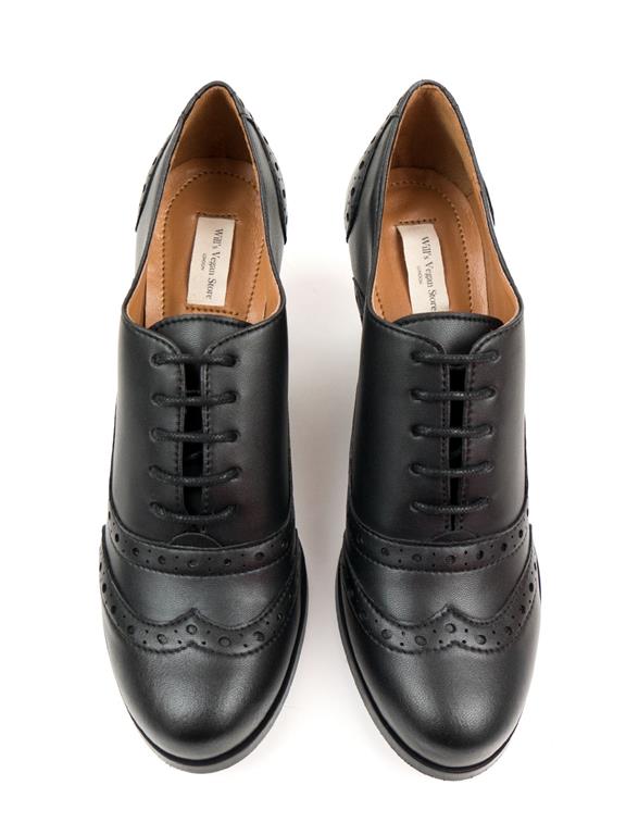 Brogues City Zwart from Shop Like You Give a Damn