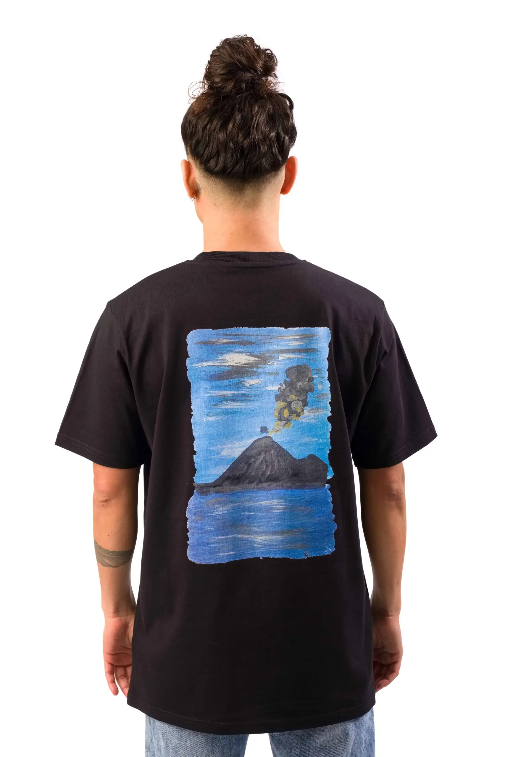 T-Shirt Gunung Berapi Black 1