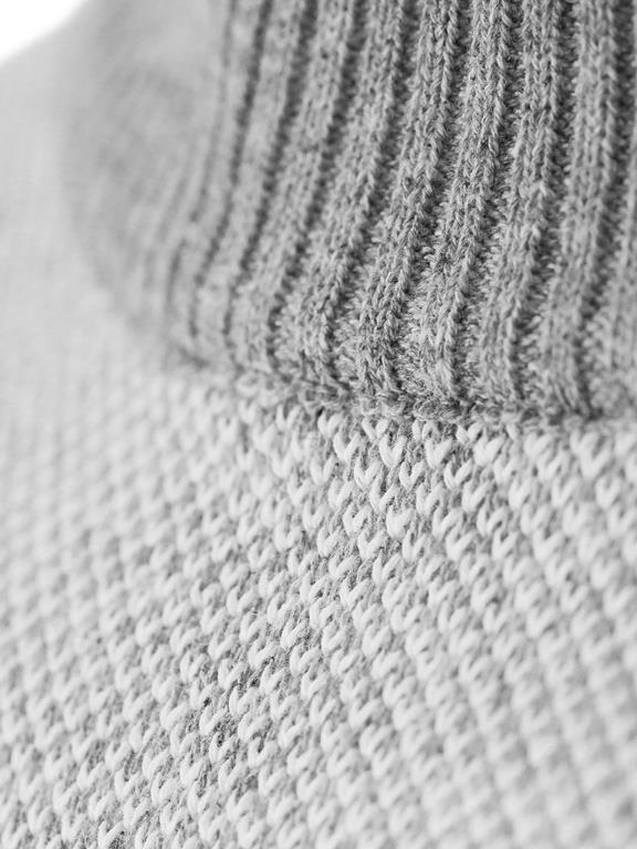 Poncho Knit Grey 3
