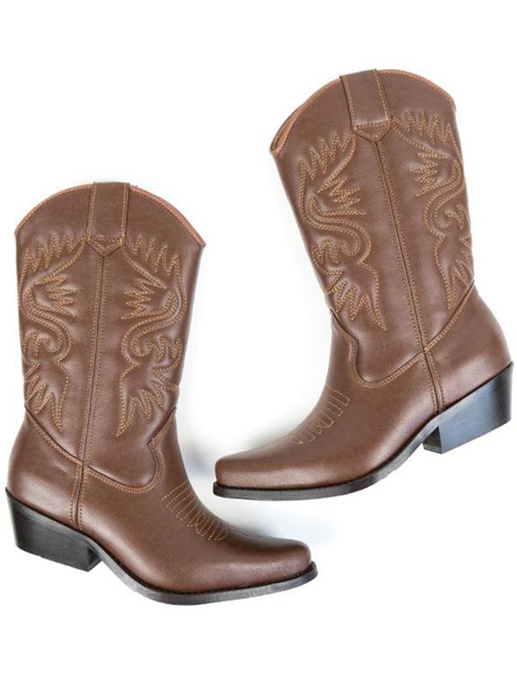 Western Boots Bruin via Shop Like You Give a Damn