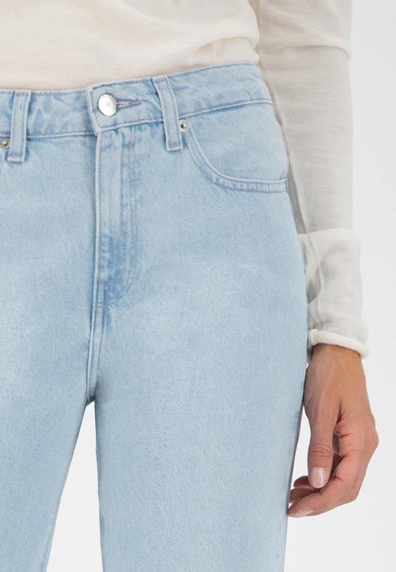 Jeans Cropped Mimi Hellblau 5