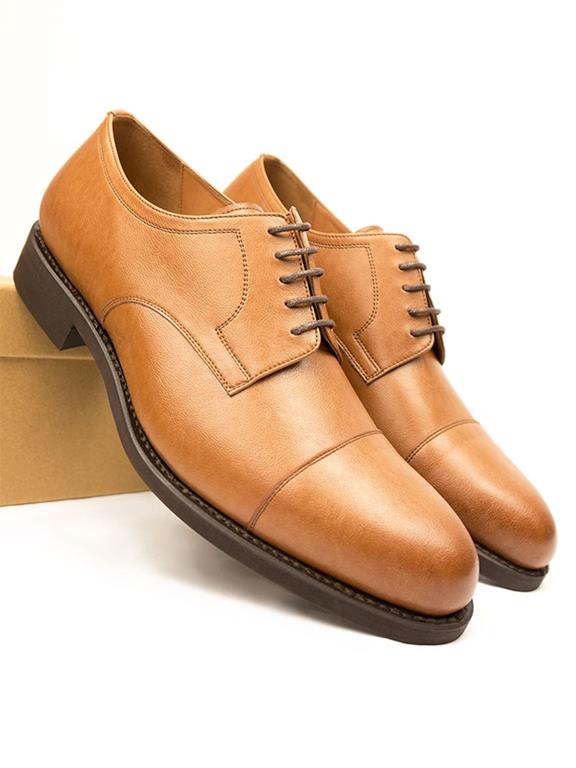 Derby's Goodyear Welt Lichtbruin from Shop Like You Give a Damn