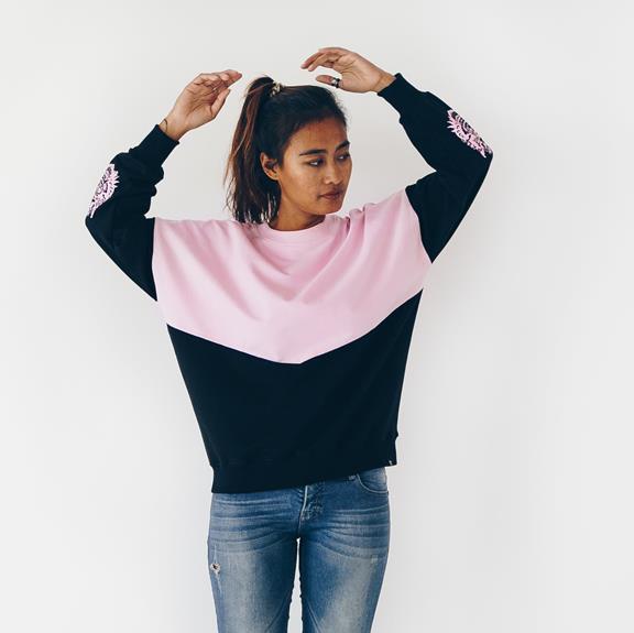 Sweatshirt Loose Schwarz Pink 1