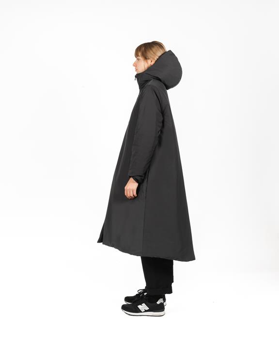Raincoat Black 2