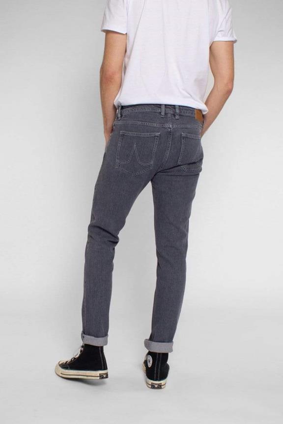 Jeans Jamie Slim Aged Grau 4
