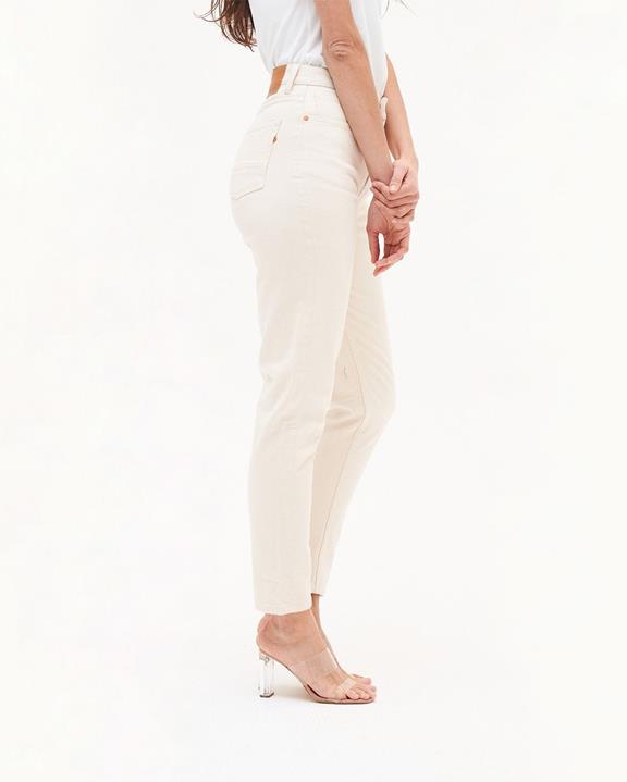 Mom Jeans Nora Loose Tapered Undyed 1