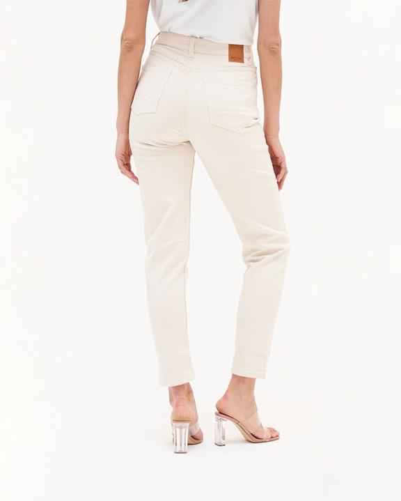 Mom Jeans Nora Loose Tapered Undyed 4